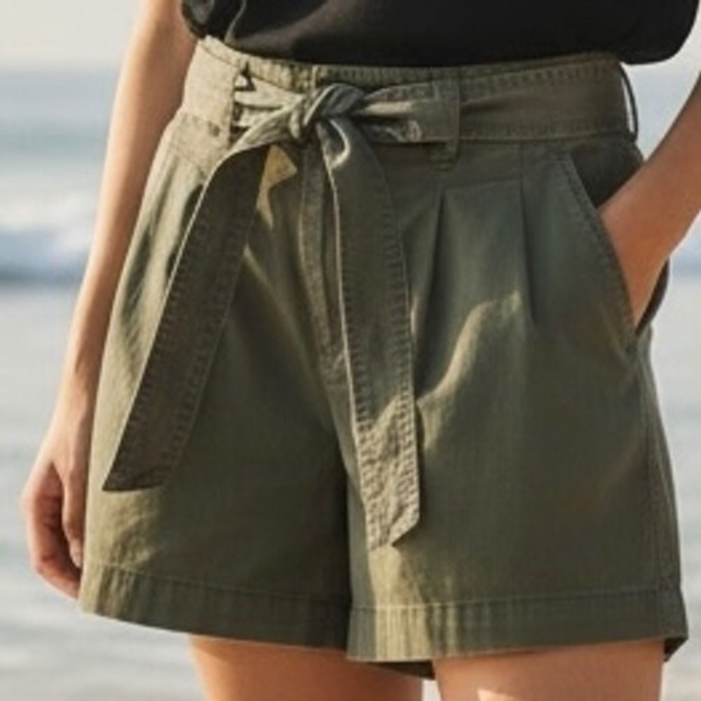 Olive Green High Rise Pleated Tie Waist Utility Shorts Size 4 Coastal Summer